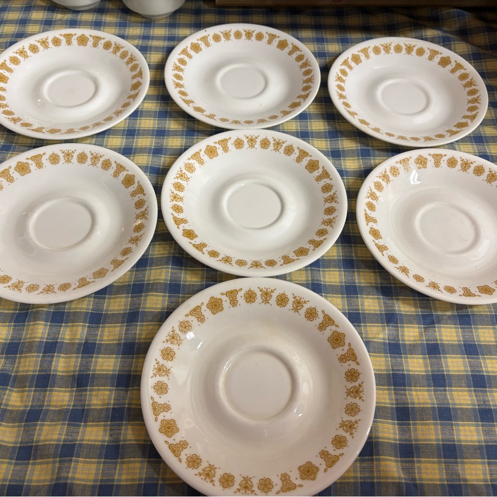 vintage Corelle "Butterfly Gold" saucer.